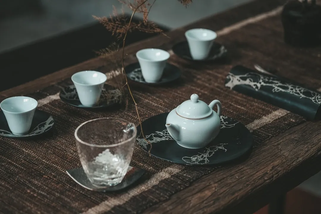 山东莱芜节水灌溉设备选型指南：滴灌与喷灌方案对比分析封面图